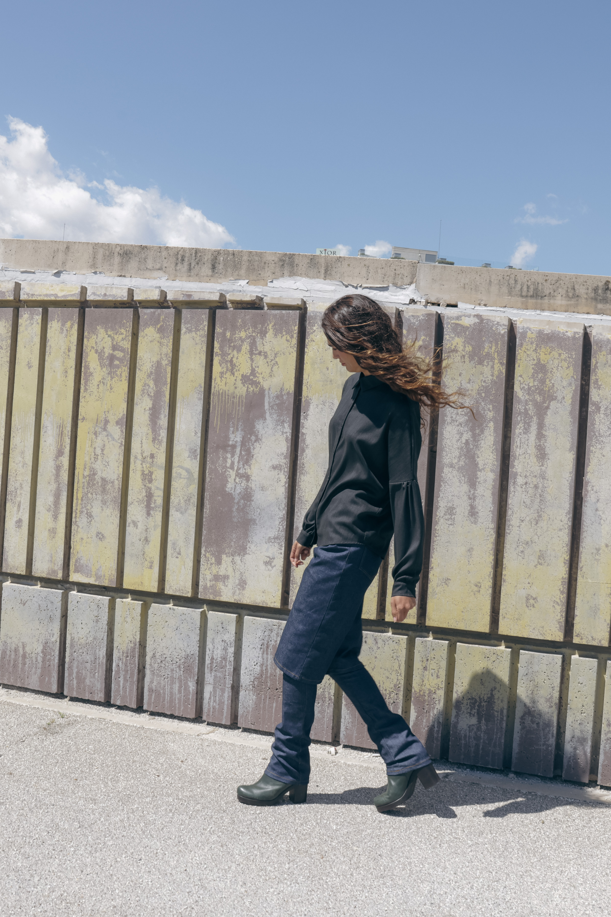 BLUR DOUBLE JEANS