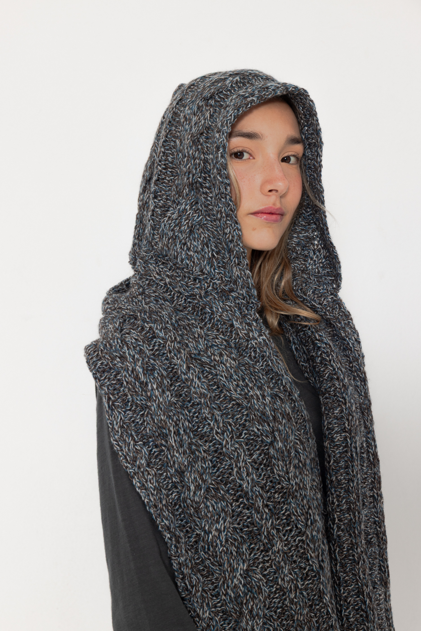 NINA SCARF