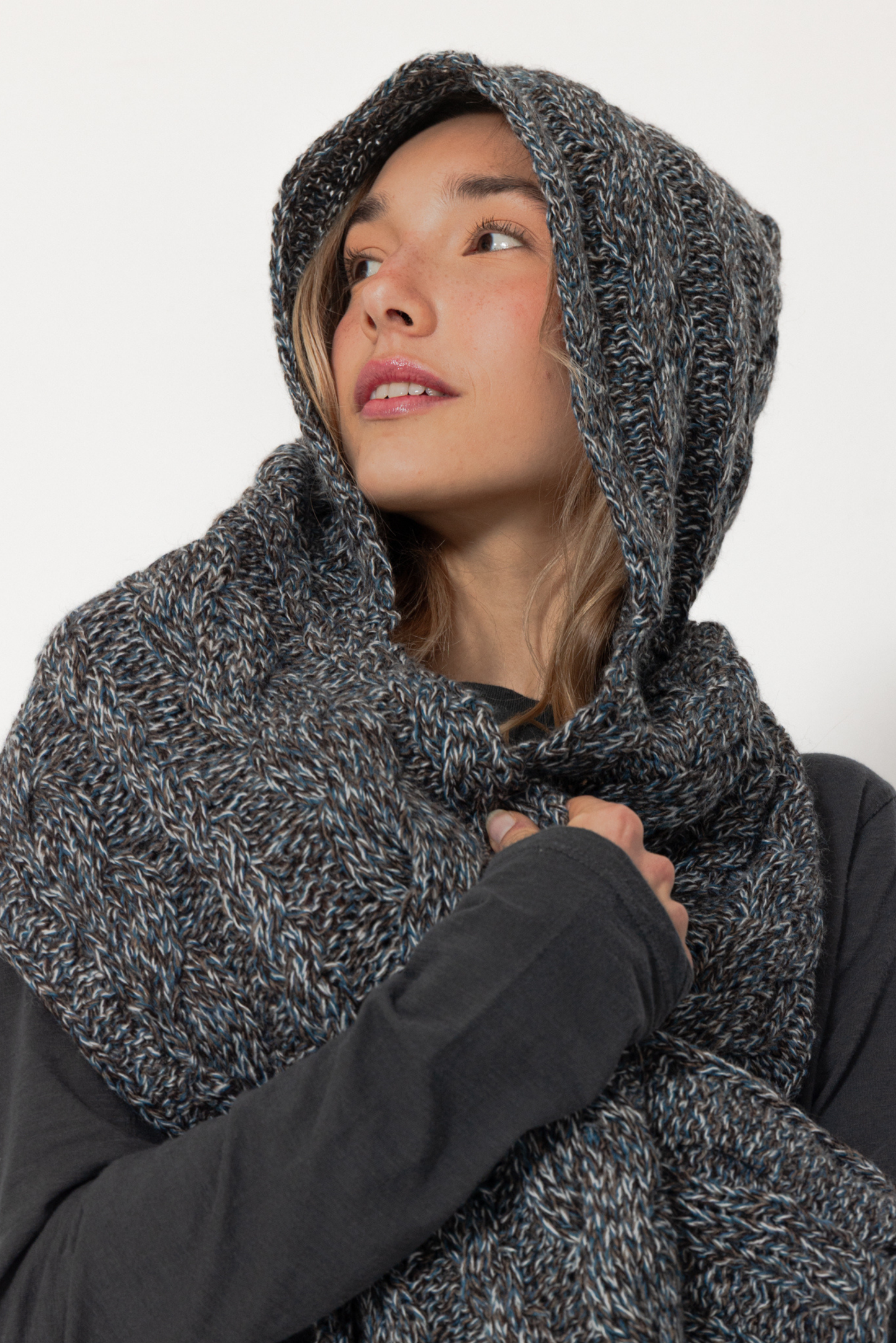 NINA SCARF