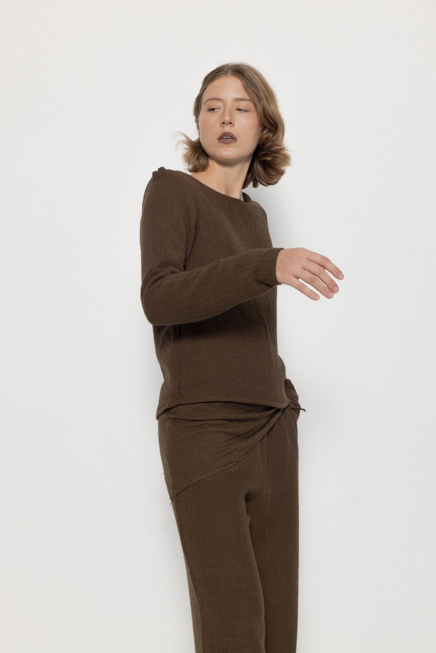 ORIGIN JUMPER BROWN