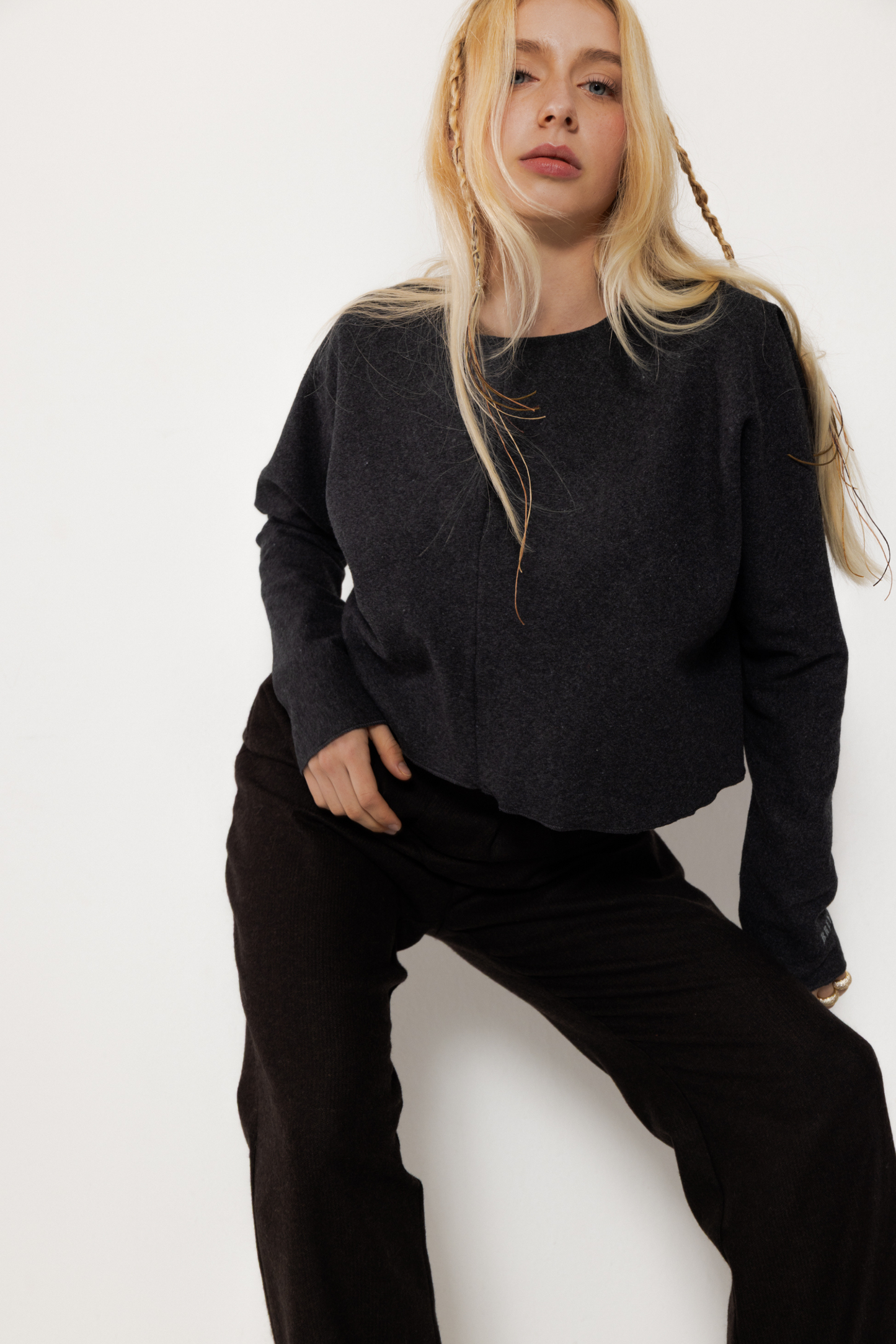 MOTT DARK GREY JUMPER